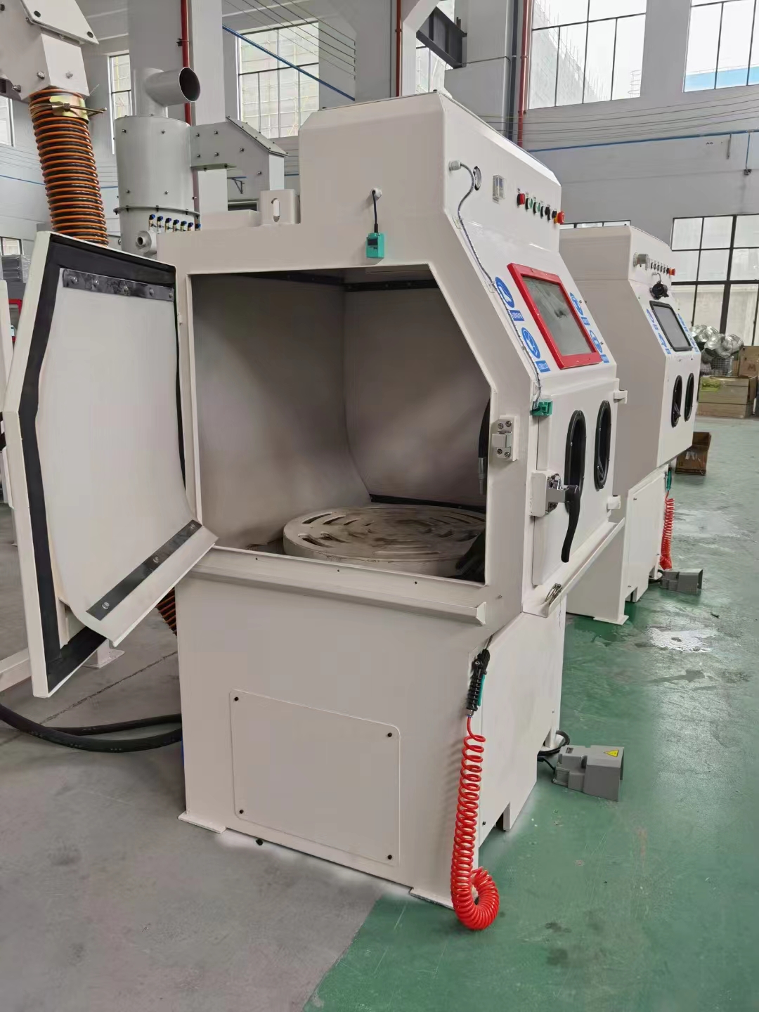 南阳移动式抛丸机的工作原理?